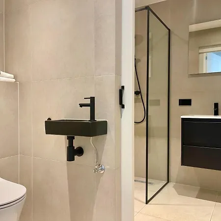 Charming Serviced Studio 40m2 -mnl C- *